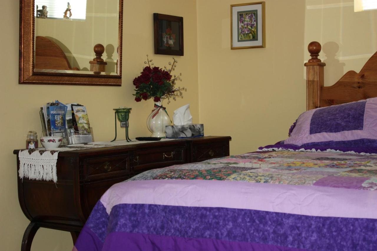 Carrousel Bed & Breakfast Cayuga Номер фото