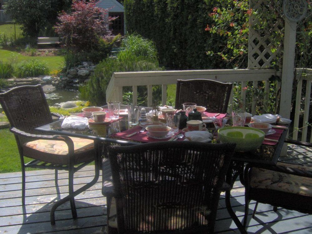 Carrousel Bed & Breakfast Cayuga Екстер'єр фото